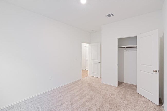 Building Photo - 2308 Nightview Dr