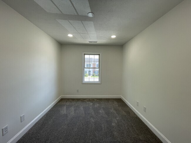 Building Photo - 3600 Old Forest Rd