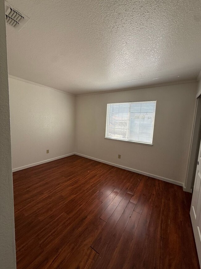 Building Photo - 4 bed | 2.5 bath | 1712 SF | 2 Car Garage | Two Story | Tenant pays $175 monthly for WS&G