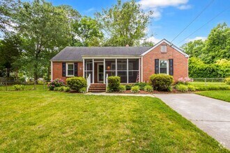 Building Photo - 3 Bed 2.5 Bath Home for rent in Norfolk