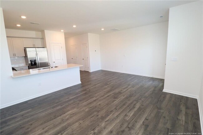 Building Photo - 360 Freestall Dr