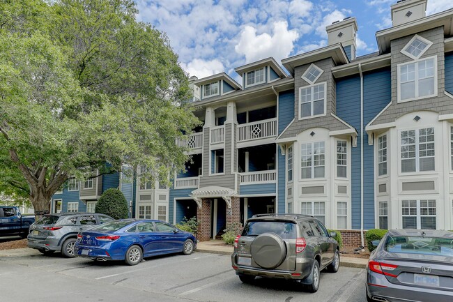 Building Photo - 501 Olmsted Park Pl