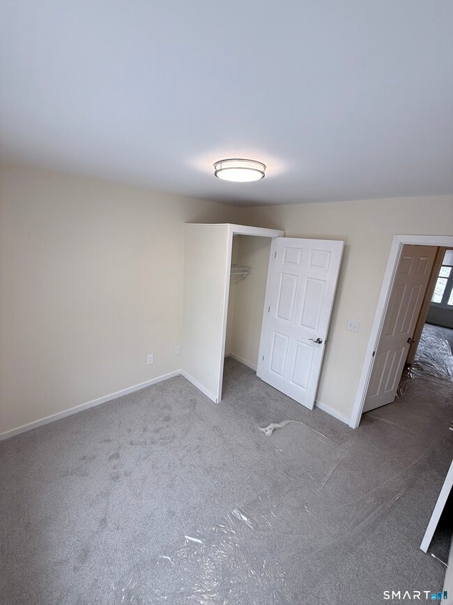 Building Photo - 78 York St