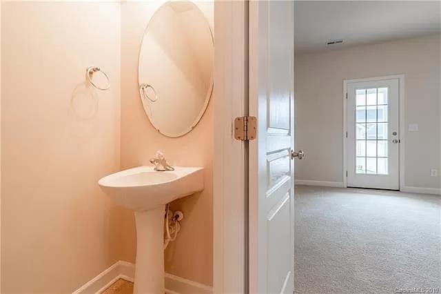 Building Photo - 13935 Waverton Ln