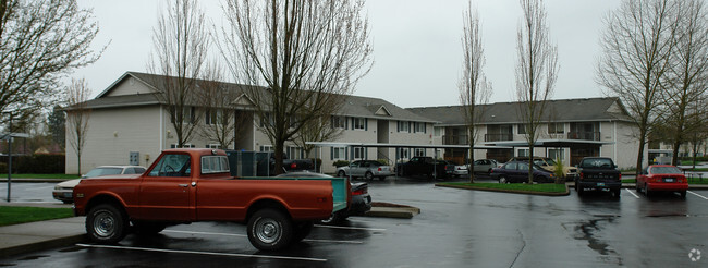 Building Photo - Waverly Square