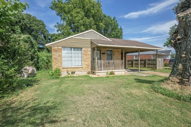 Building Photo - 1024 Mendenhall Cove