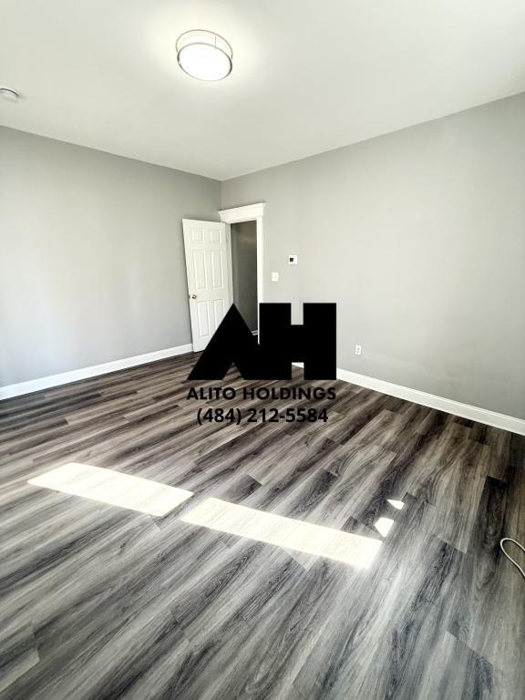 Building Photo - 513 N 11th St