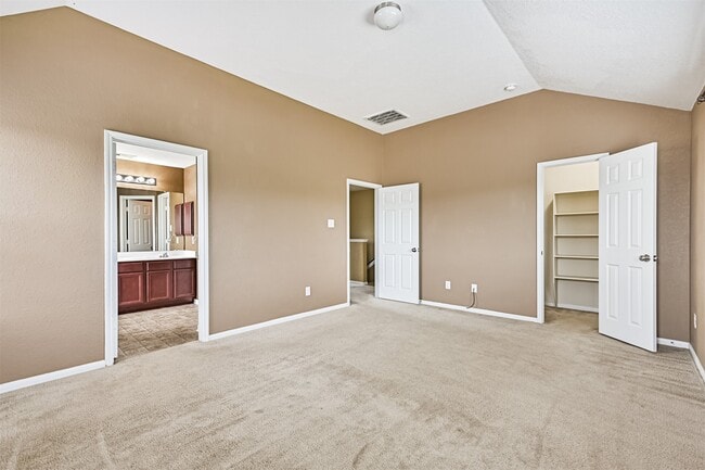 Building Photo - 13418 E Red Birch Cir