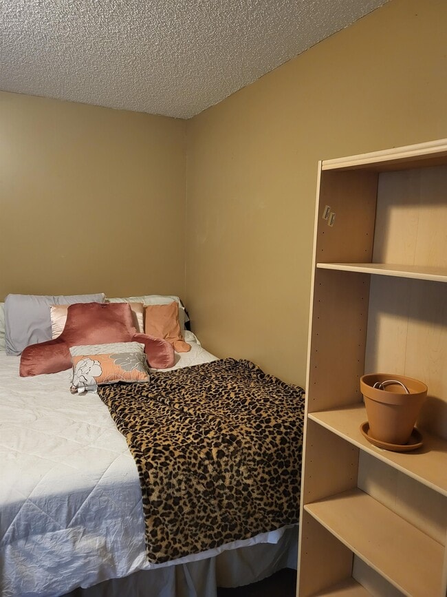 Building Photo - 124 Villa Park Dr