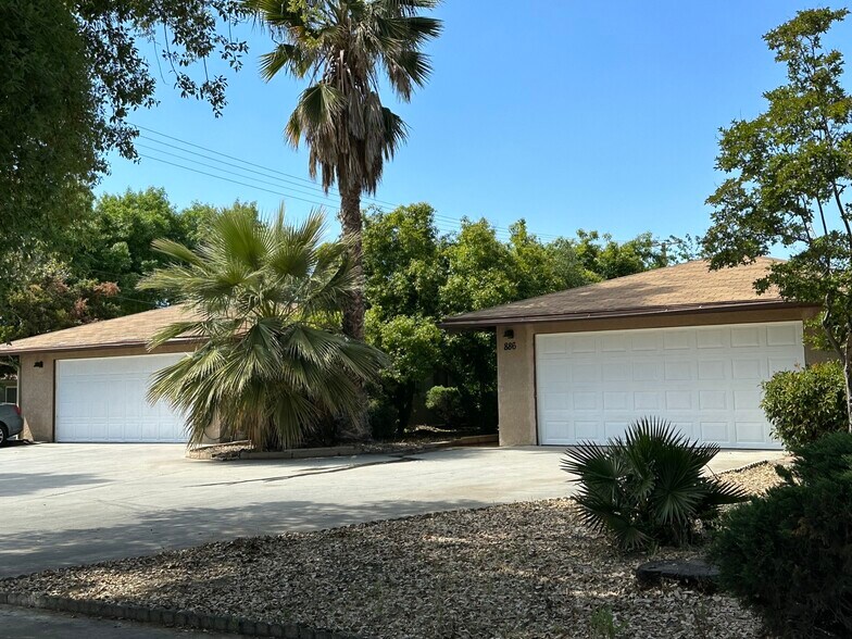 Duplex Front View - 888 Ponderosa Dr