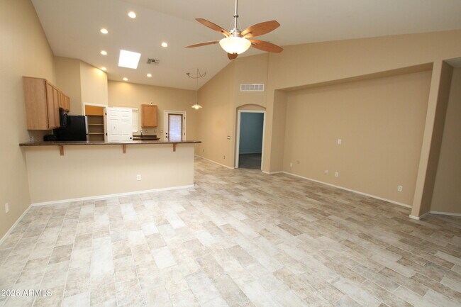 Building Photo - 8984 W Nicolet Ave