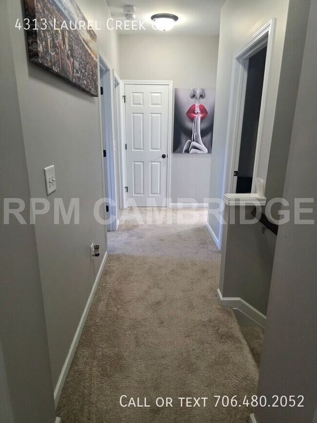 Building Photo - 4313 Laurel Creek Ct SE