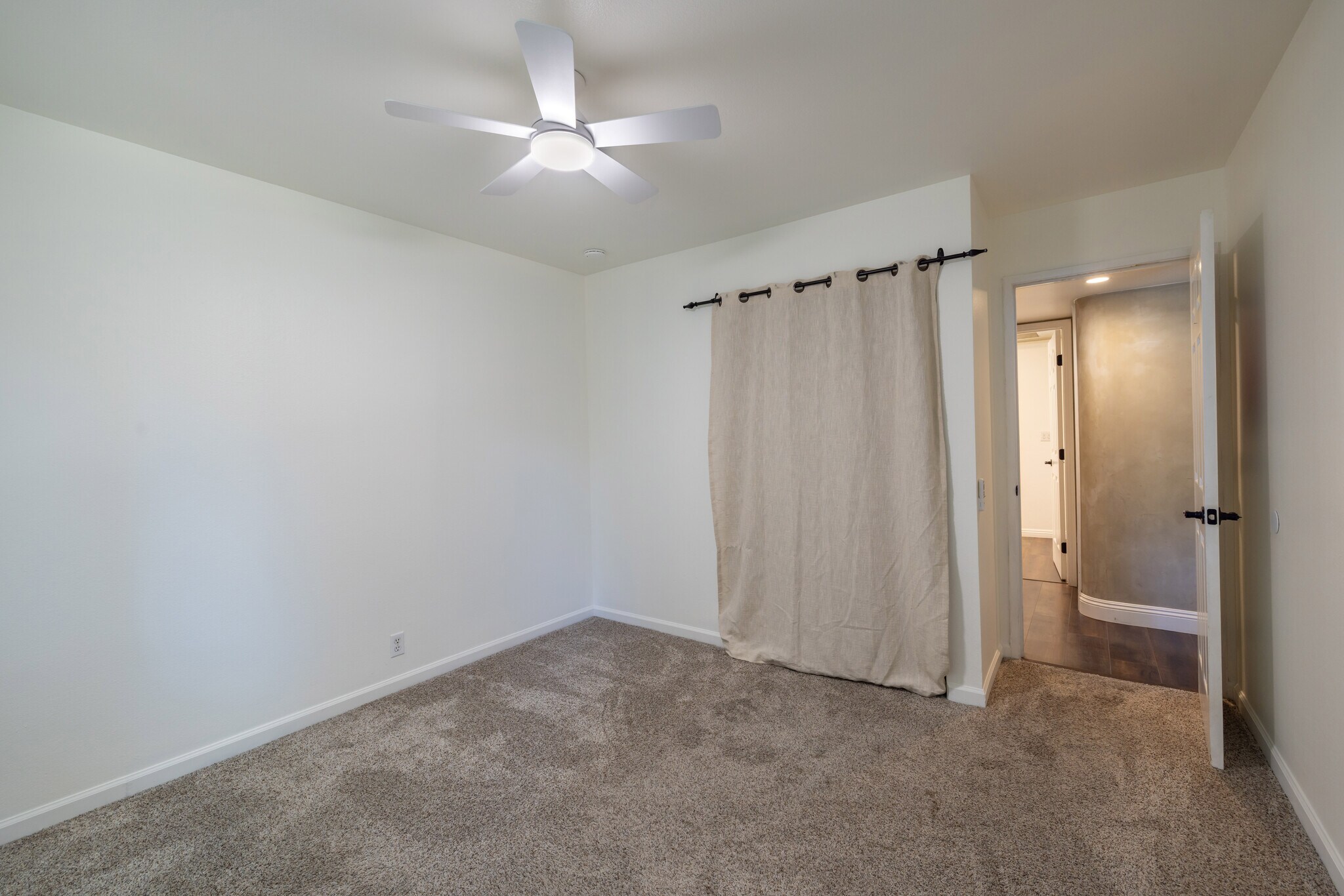 Building Photo - 3632 Ravenwood Ln