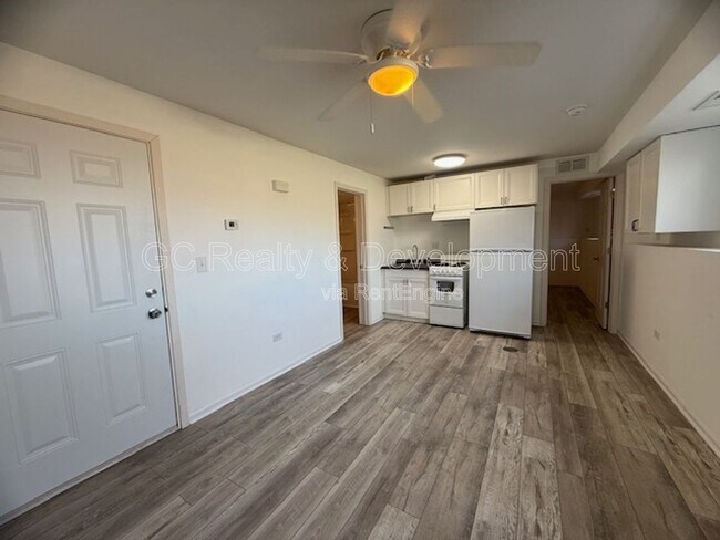 Building Photo - 284 W Windsor Terrace