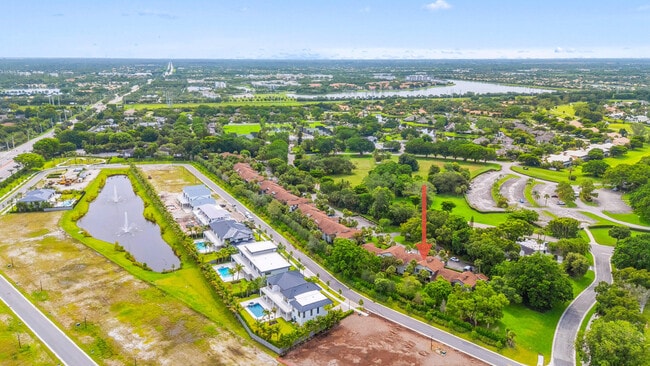 Building Photo - 11397 Pond View Dr