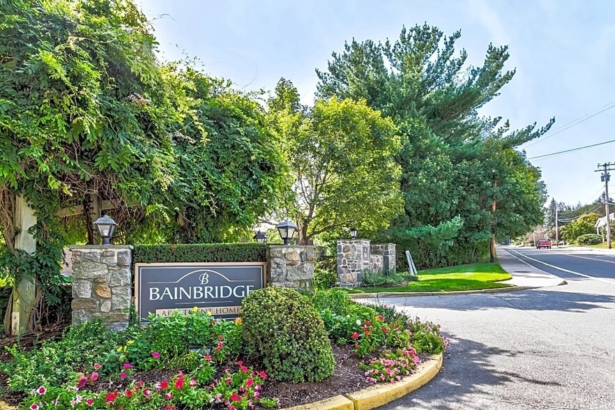 Bainbridge Apartment Homes 363 Simmonsville Ave Johnston RI 02919