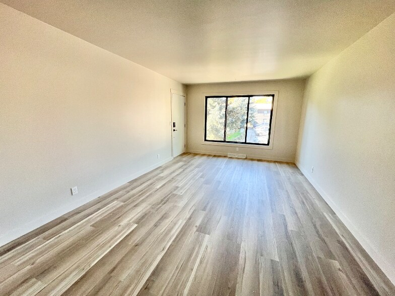 Building Photo - 420 Lordwith Dr