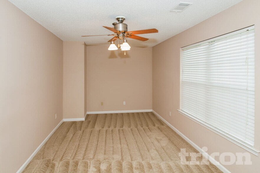 Building Photo - 4902 Ozment Ridge Ct
