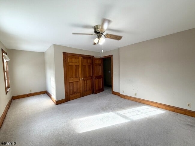 Building Photo - 147 Millbrook Ave