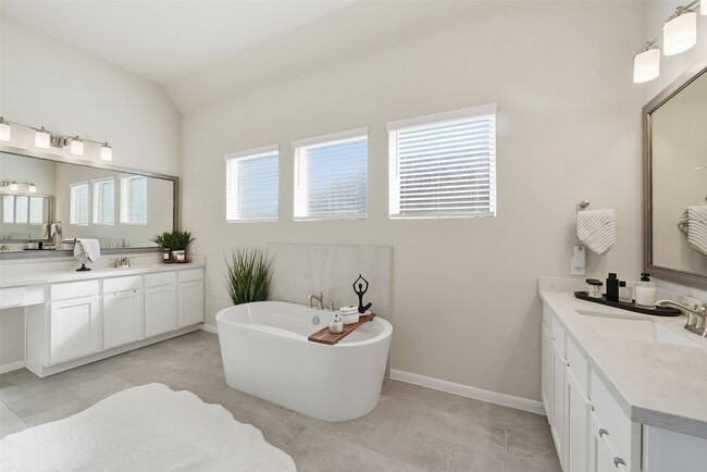 Building Photo - 6618 Nichols Lndg