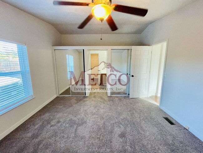 Building Photo - AVAILABLE NOW 3 Bedroom Manufactured Home ...