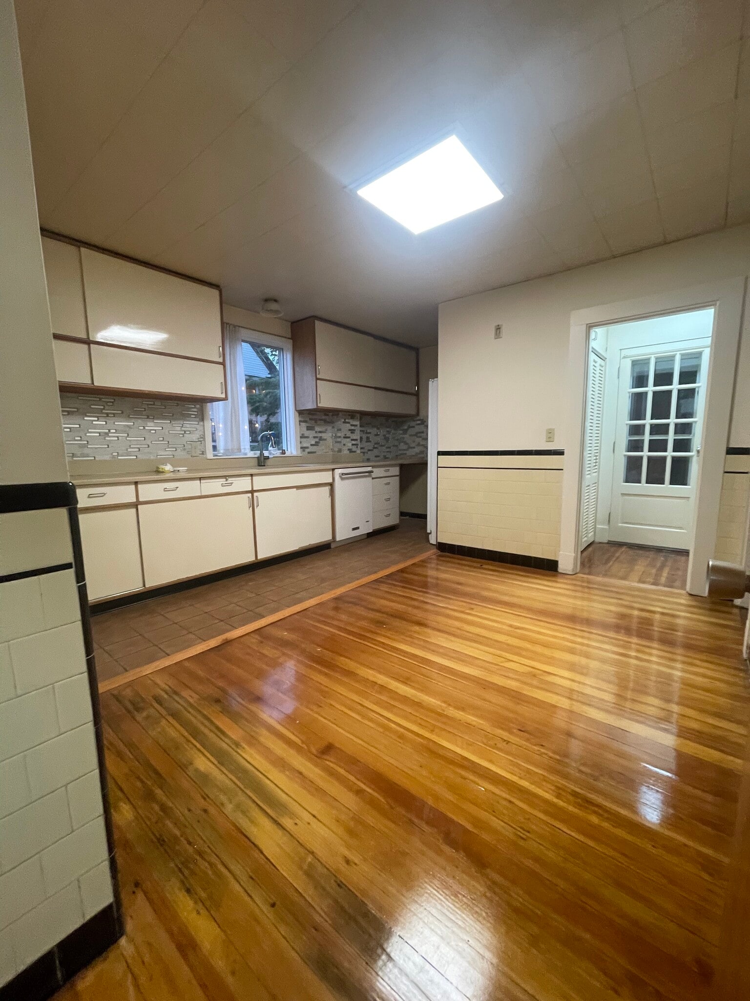 Building Photo - 10 Packard Ave