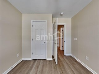 Building Photo - 104 Surlington Dr