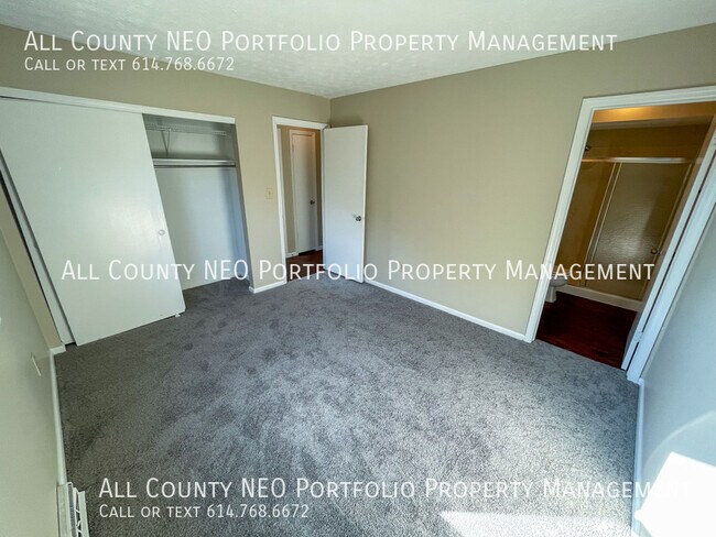 Building Photo - 6345 Birchview Dr S