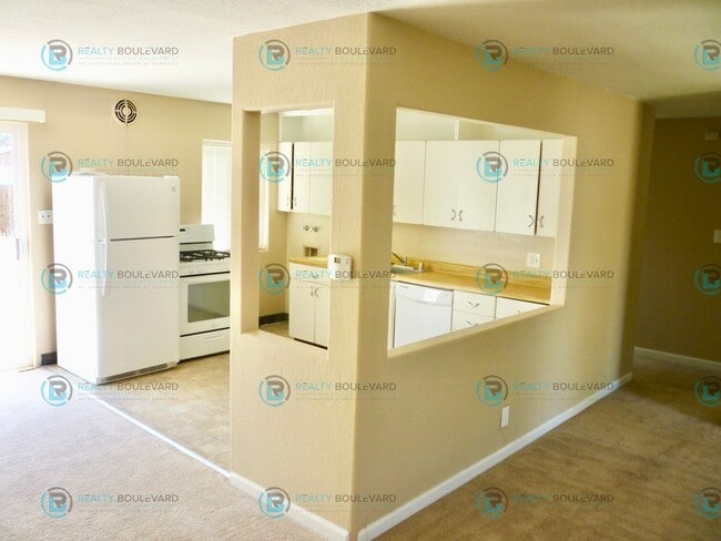 Building Photo - Charming 3-Bedroom Home in Sparks – Cozy C...