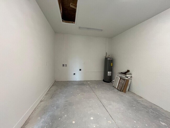 Building Photo - BRAND NEW 2/2/1- SW LEHIGH ACRES