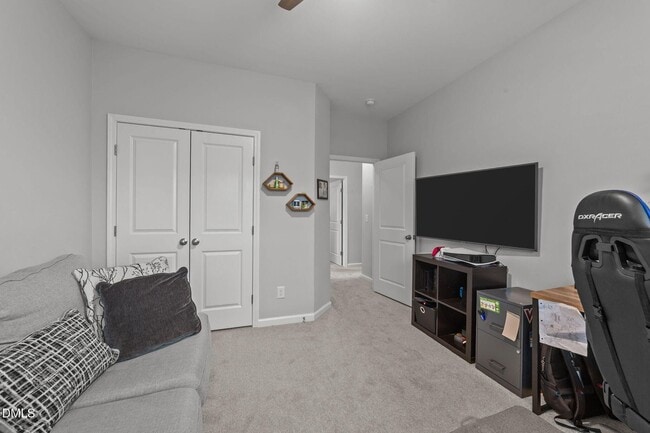 Building Photo - 4 Bedroom Home Close to Downtown Wake Forest. Fenced Yard!