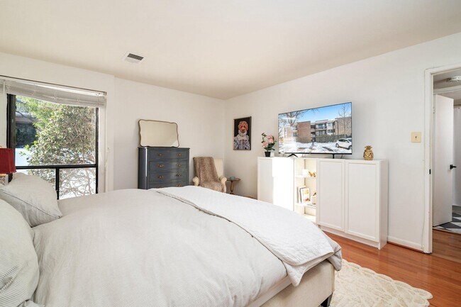 Building Photo - 2110 Bonnywood Ln