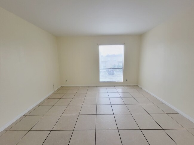 Building Photo - 1500 N Congress Ave