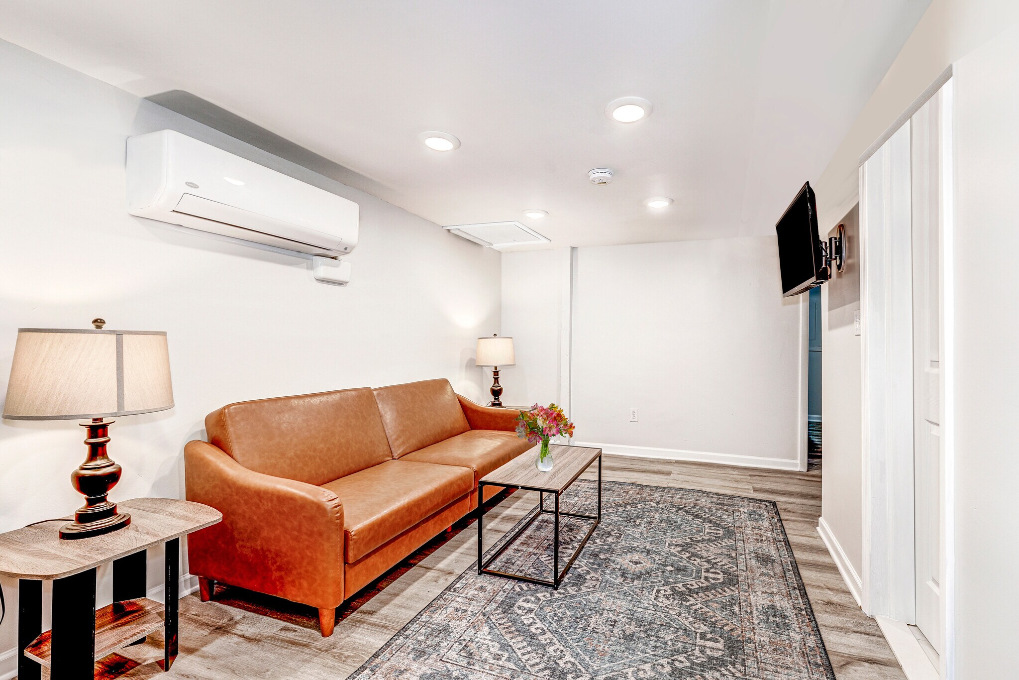 Electric is separately metered! - 2339 3rd St NE