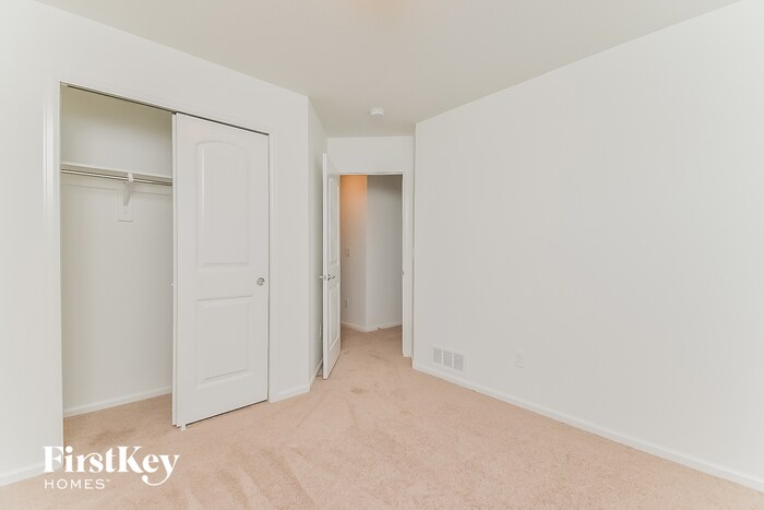 Building Photo - 10633 Luneth Dr