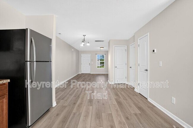 Building Photo - 1168 Brooksridge Way