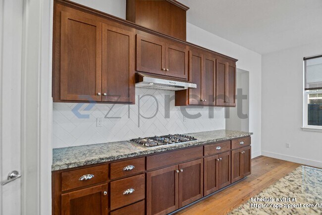 Building Photo - 8436 Compass Wy