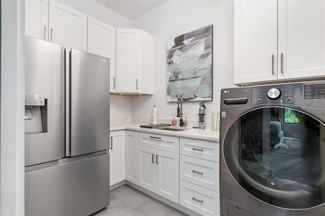 Building Photo - 9474 Melody Cir