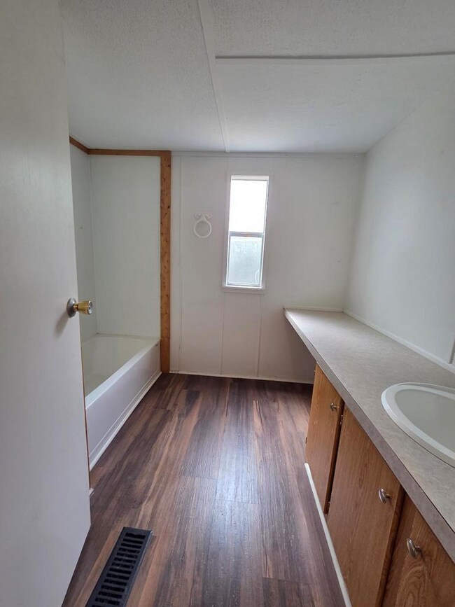 Building Photo - 167 Beaumont St