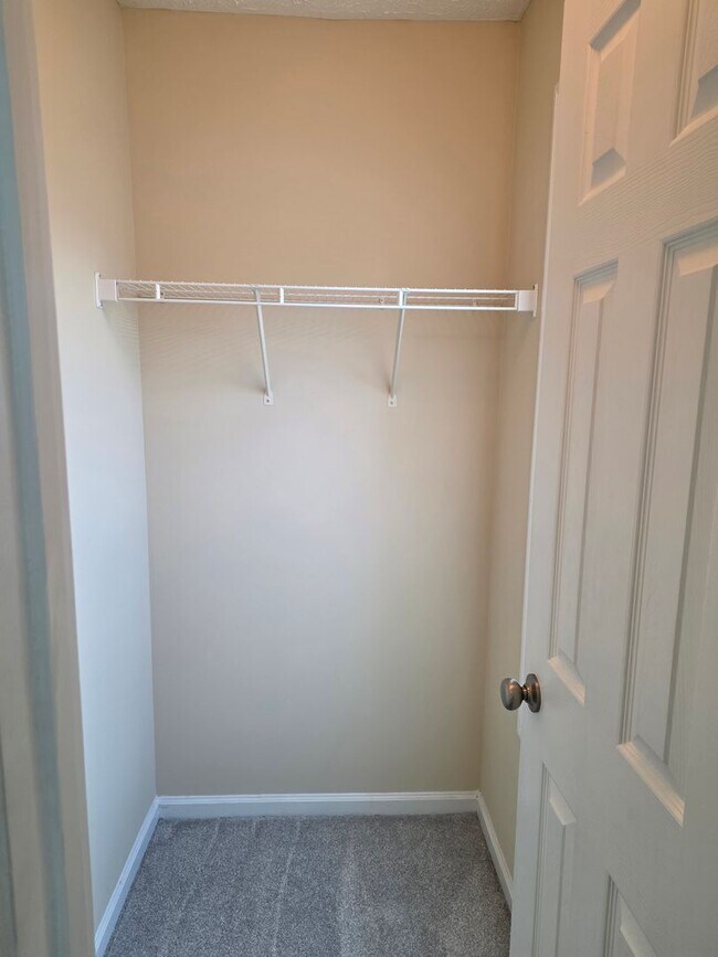 Building Photo - Nice 3 bed 2 bath Ranch located in Dallas
