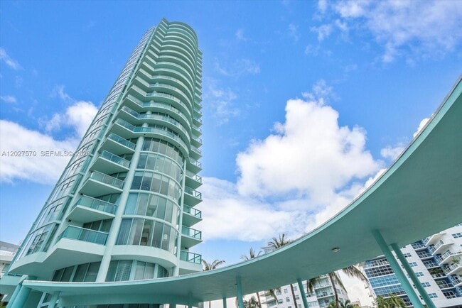 Building Photo - 6000 Indian Creek Dr