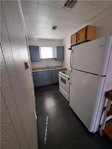 Building Photo - 101 Lawson St