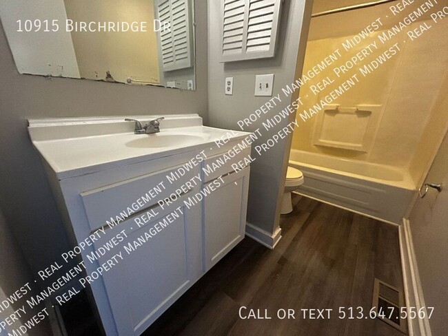 Building Photo - 10915 Birchridge Dr