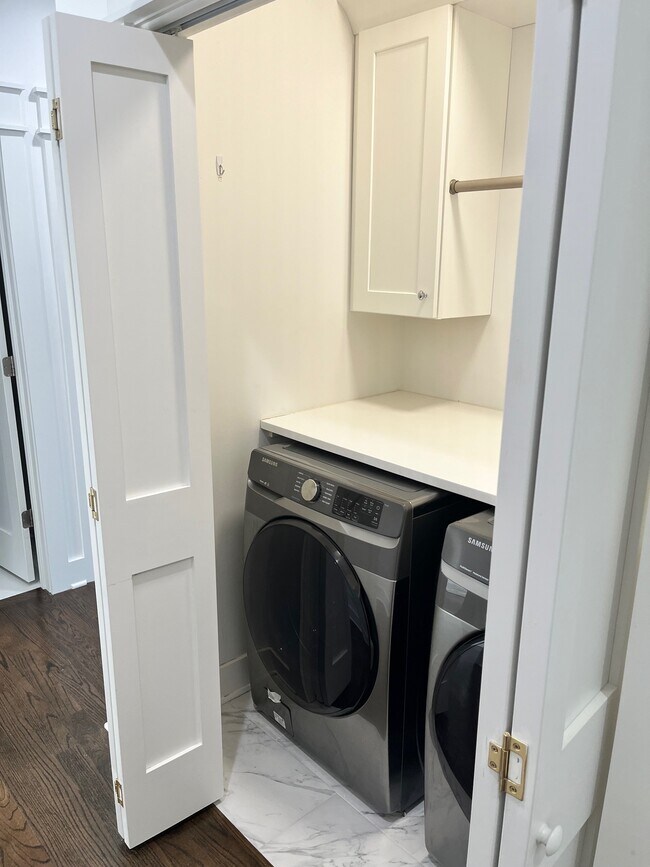 Building Photo - 8146 Lincoln Ave