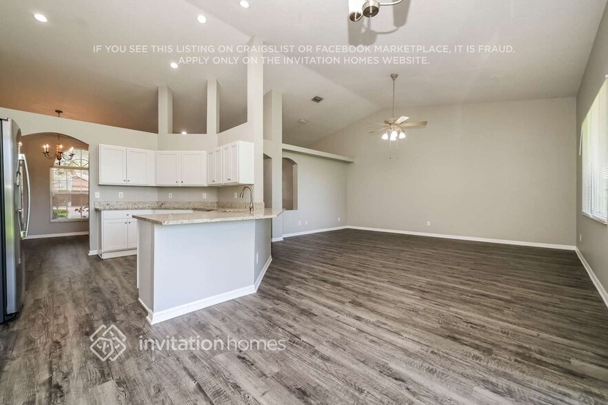 Building Photo - 2822 Laurel Leaf Dr