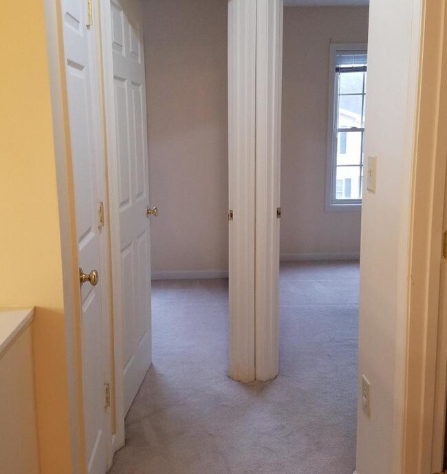 Building Photo - 78 Pinnacle Ln