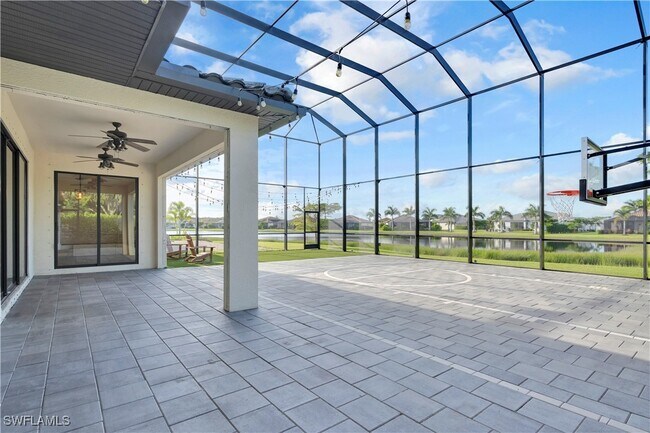 Building Photo - 11884 Boxelder Way