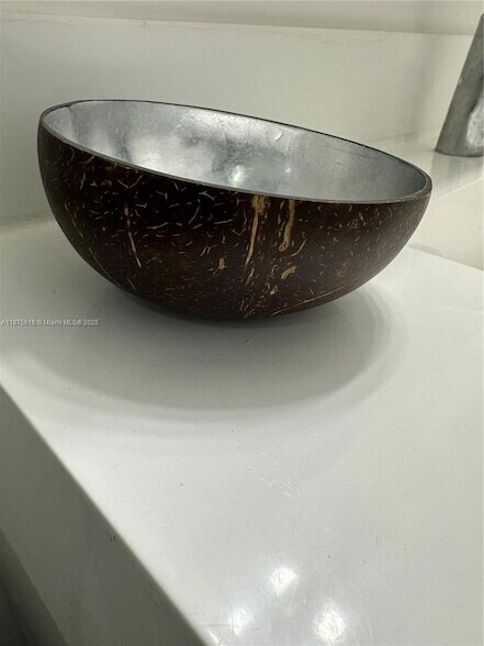 Building Photo - 1611 Meridian Ave