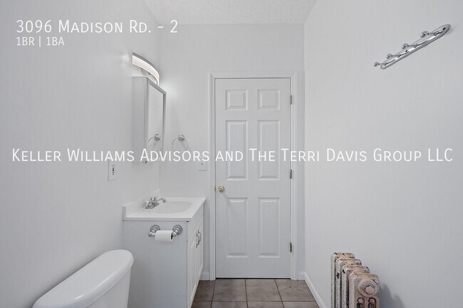 Building Photo - 3096 Madison Rd