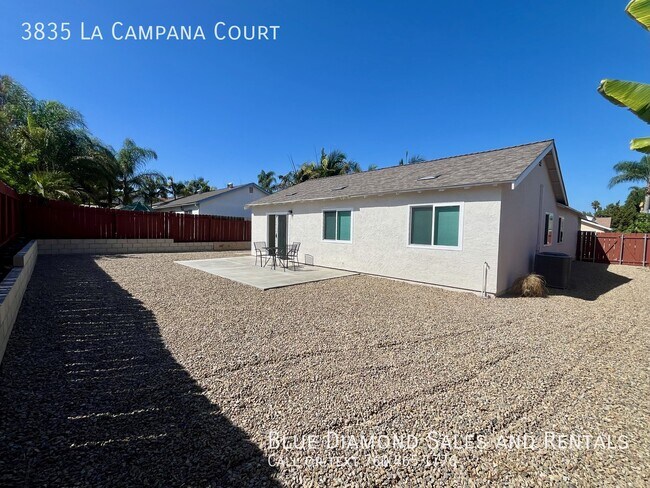 Building Photo - 3835 La Campana Ct